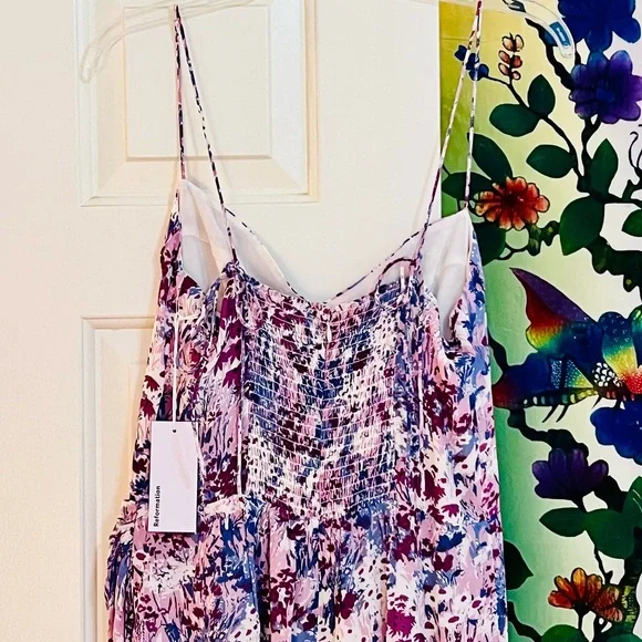 🌺🎉HP🎉🌺 NWT Reformation Kourtney Dress Morning Dew